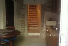 Potpuno renoviran stan, na prodaju, Trogir - Okolica, Casa