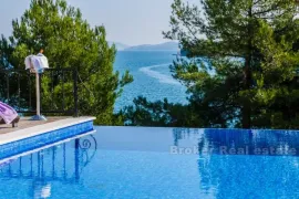 Vila s pet zvjezdica, na prodaju, Trogir - Okolica, Casa