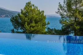 Vila s pet zvjezdica, na prodaju, Trogir - Okolica, Casa