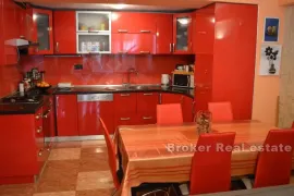 Apartmanska kuća s bazenom, Trogir - Okolica, Famiglia