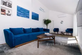 Luksuzan penthouse s pogledom na more, Trogir, Kвартира