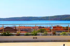 Moderna vila, na prodaju, Trogir - Okolica, Haus