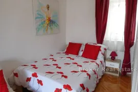 Kuća s apartmanima i bazenom, Zadar, Haus