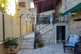 Rijetka nekretnina na tržištu u samom centru Splita, Split, Maison