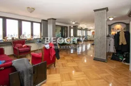 Stari grad, Centar, Obilićev venac , 2.0, 300m2, Stari Grad, Flat