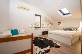 Stari grad, Topličin venac, Maršala Birjuzova, 5.0, 137m2, Stari Grad, Flat