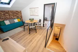 Stari grad, Topličin venac, Maršala Birjuzova, 5.0, 137m2, Stari Grad, Flat