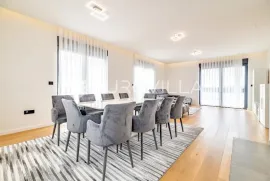 Zagreb, Dubrava, četverosoban penthouse NKP 120m2 s PM PRVI NAJAM, Zagreb, شقة