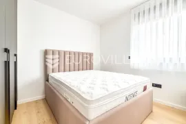 Zagreb, Dubrava, četverosoban penthouse NKP 120m2 s PM PRVI NAJAM, Zagreb, شقة