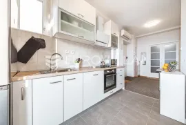 Zagreb, Donji grad, prekrasan trosoban stan NKP 60 m2, Zagreb, Appartement