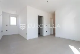 Šibenik, Grebaštica, moderan stan na prvom katu novogradnje, Šibenik - Okolica, Flat