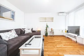 Zagreb, Jarun, prekrasan dvoiposoban stan NKP 60 m2, Zagreb, Flat