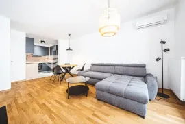 Zagreb, Špansko, moderan dvosoban stan, PRVI NAJAM, parking u garaži, Zagreb, Appartement