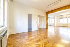 Zagreb, Donji grad, poslovni prostor uredske namjene 146 m2 u visokom prizemlju, Zagreb, Propriedade comercial