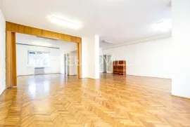 Zagreb, Donji grad, poslovni prostor uredske namjene 146 m2 u visokom prizemlju, Zagreb, Propriedade comercial