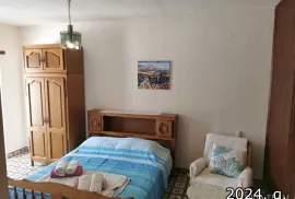 PREUREĐENA KUĆA S BAZENOM U PRVOM REDU DO MORA - SLATINE, ČIOVO, Split - Okolica, Maison