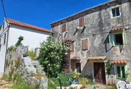 Nerezine, otok Lošinj - kuća za renovaciju s pogledom na more, Mali Lošinj, House