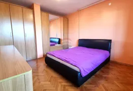 Zagreb, Kvatrić - dvosoban stan s lođom i balkonom, Zagreb, Appartment