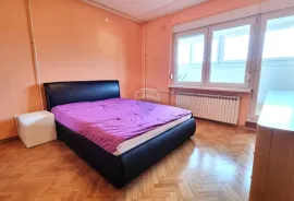 Zagreb, Kvatrić - dvosoban stan s lođom i balkonom, Zagreb, Appartment