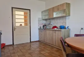 Bosiljevo - kuća s okućnicom 1780 m2, Bosiljevo, Kuća