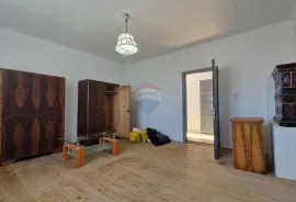 Bosiljevo - kuća s okućnicom 1780 m2, Bosiljevo, Kuća