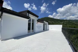 IKA - OPRIĆ, Stan 2.950€/m2 od 111,30 m2  sa 2 terase, Opatija - Okolica, شقة