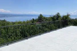 IKA - OPRIĆ, Stan 2.950€/m2 od 111,30 m2  sa 2 terase, Opatija - Okolica, شقة