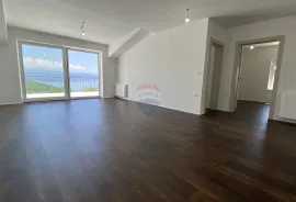 IKA - OPRIĆ, Stan 2.950€/m2 od 111,30 m2  sa 2 terase, Opatija - Okolica, شقة