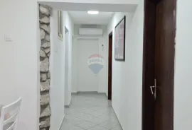 Istra, Poreč dva stana u prizemlju vrhunska lokacija, Poreč, Wohnung