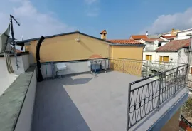 Crikvenica, Selce- kuća u centru 2 red do mora, Crikvenica, Maison