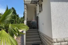 Krk,Pinezići,samostojeća kuća 110 m2,visoko prizemlje, Krk, Maison