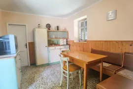 ISTRA,MEDULIN - kuća na lijepoj lokaciji s okućnicom, Medulin, Casa