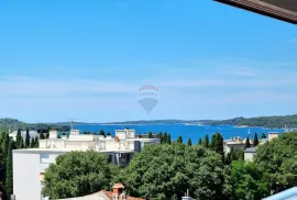 Istra, Pula - jedinstveni stan u villi 130m2, na 3 etaže, lift, pogled na more, Pula, Stan