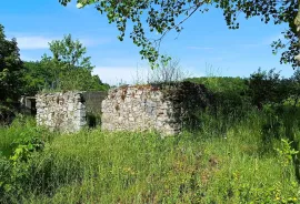 Ogulin , Modruš - Građevinsko - poljoprivredni teren sa ruševinom, Josipdol, أرض