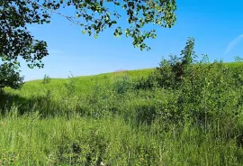 Ogulin , Modruš - Građevinsko - poljoprivredni teren sa ruševinom, Josipdol, أرض