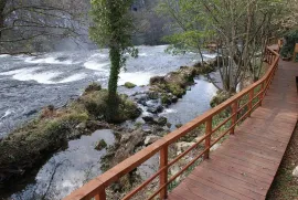 Lika,Donji Lapac,novouređena kuća,blizina rijeke Une, Donji Lapac, بيت