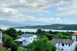 OTOK KRK-ČIŽIĆI apartman u prizemlju sa vrtom, Dobrinj, Appartamento