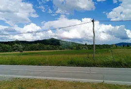 Karlovačka županija , Josipdol - kuća sa poslovnim prostorom, Josipdol, Haus