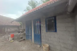 Ogulin, Gornje Dubrave, autohtono imanje, Ogulin, House