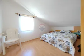 OTOK KRK-MALINSKA apartman sa panoramskim pogledom, Malinska-Dubašnica, Stan