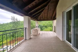 OPATIJA,BREGI- kuća 395.45 m2 na parceli 860 m2 sa pogledom na more, Matulji, Σπίτι