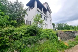 OPATIJA,BREGI- kuća 395.45 m2 na parceli 860 m2 sa pogledom na more, Matulji, Σπίτι