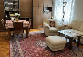 Zagreb, Donji grad - četverosoban stan 120 m2, parkirno mjesto, Zagreb, Wohnung