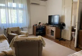 Zagreb, Donji grad - četverosoban stan 120 m2, parkirno mjesto, Zagreb, Wohnung