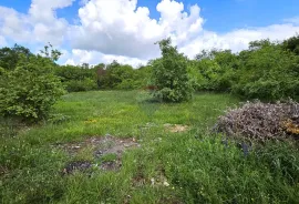 Istra, Kaštel-Buje, građevinsko zemljište stambene namjene, Buje, Γη