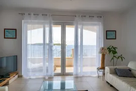 Vila u netaknutoj prirodi, Korčula, Σπίτι