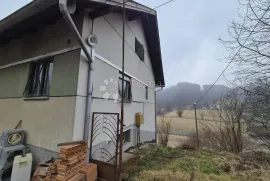 KUĆA IZMEĐU KRAPINSKIH I TUHELJSKIH TOPLICA, Krapinske Toplice, Haus