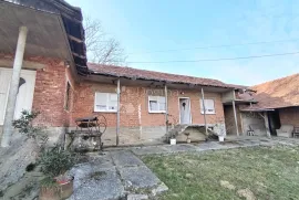 Kuća s gospodarskom zgradom u Cepilaku, Sveti Ivan Žabno, House