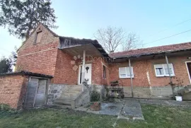 Kuća s gospodarskom zgradom u Cepilaku, Sveti Ivan Žabno, House