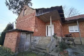 Kuća s gospodarskom zgradom u Cepilaku, Sveti Ivan Žabno, House